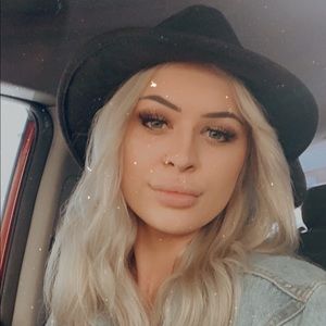 Meet your Posher, Taylor